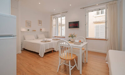 Adagio 1-Studio, Old Town